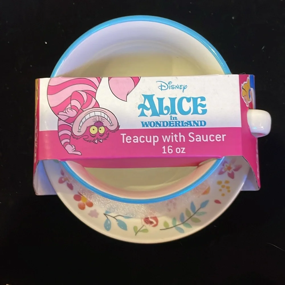 Alice in Wonderland Teacup with Saucer 16oz - Picture 2 of 7